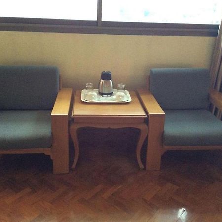 Yuzana Hotel Янгон Екстериор снимка